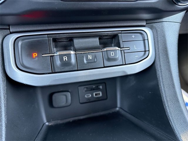 Used 2023 GMC Acadia SLT image 19