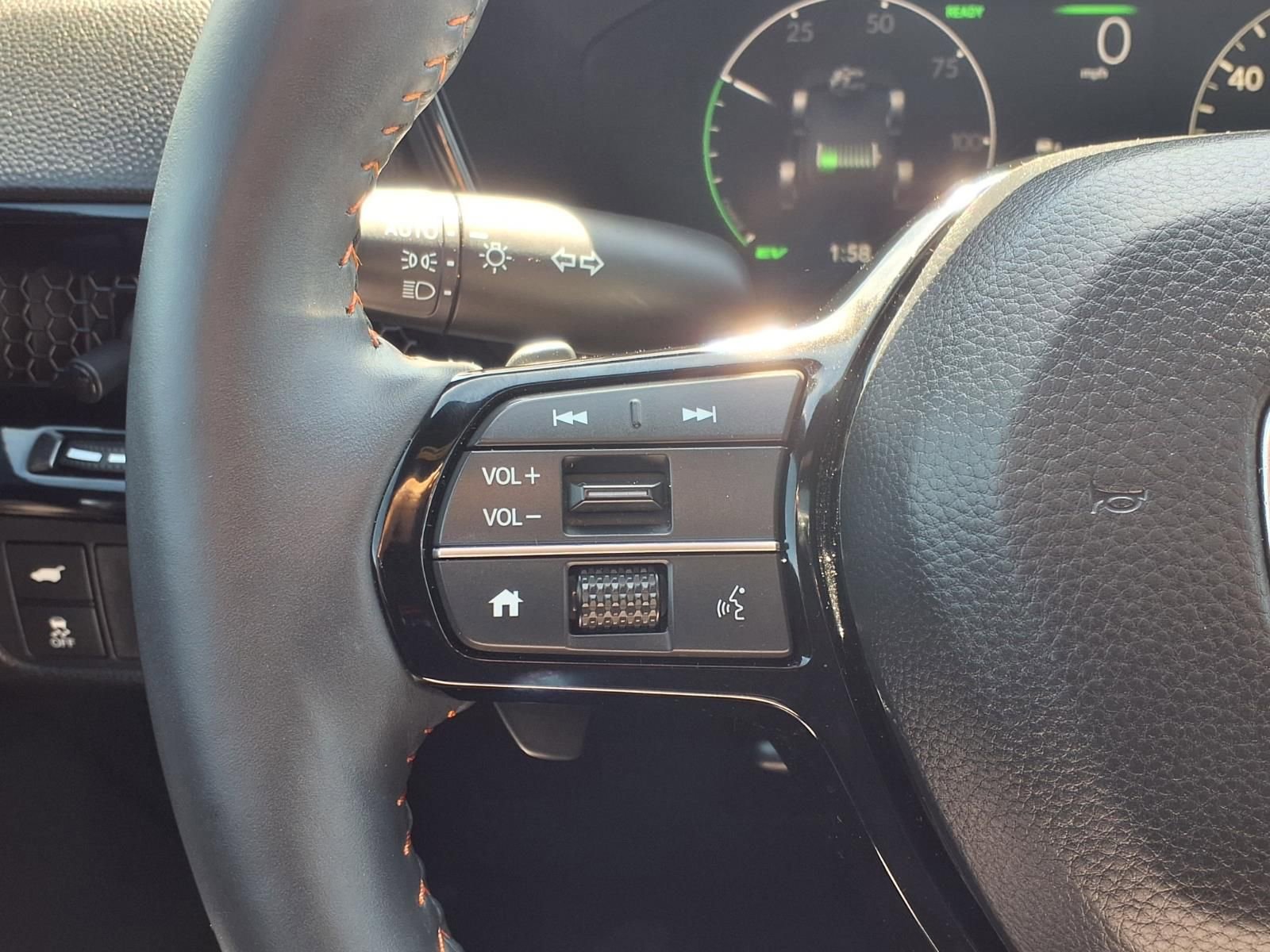 Used 2024 Honda CR-V Sport Touring image 18