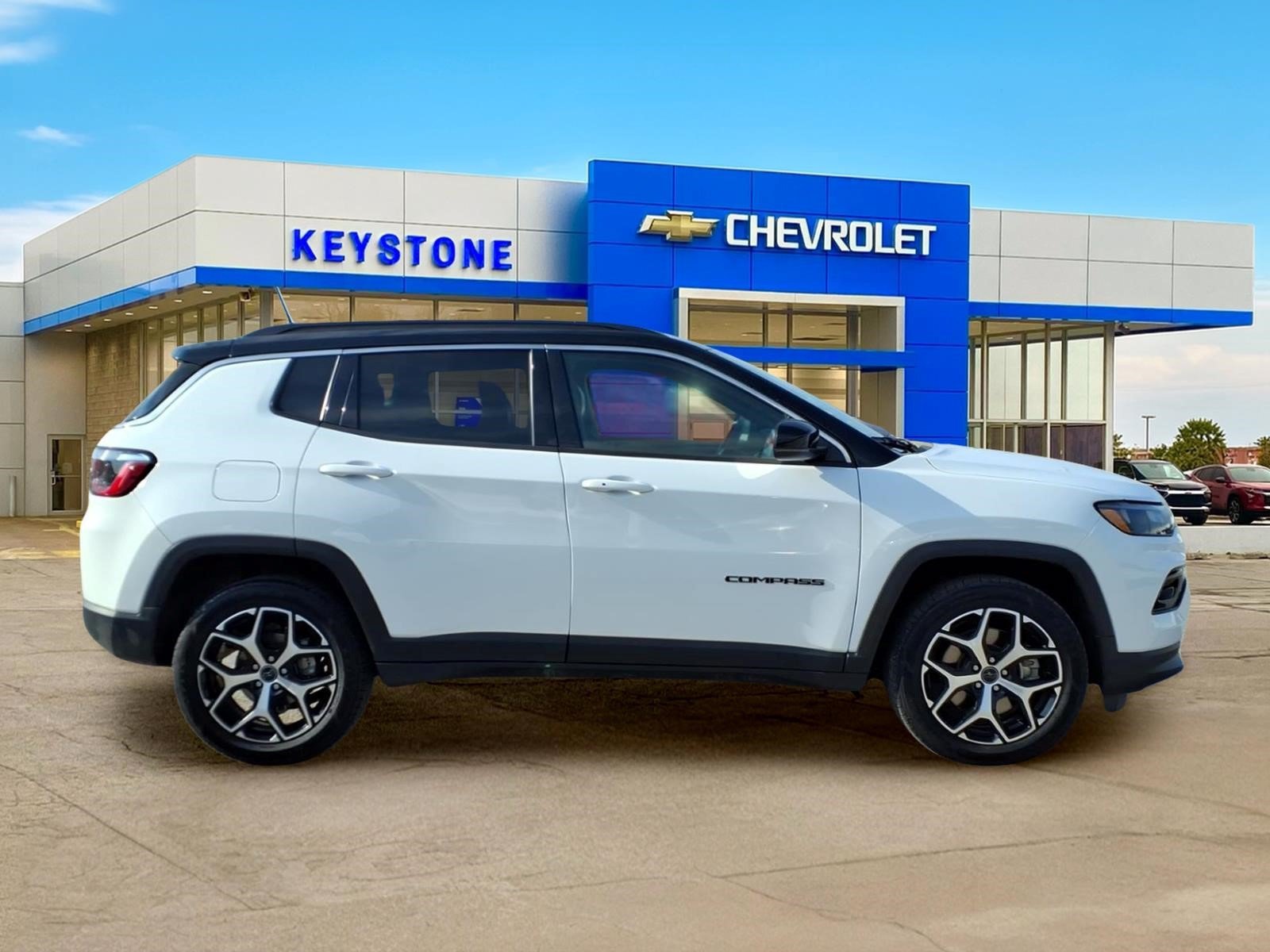 Used 2025 Jeep Compass Limited AWD/4WD image 8