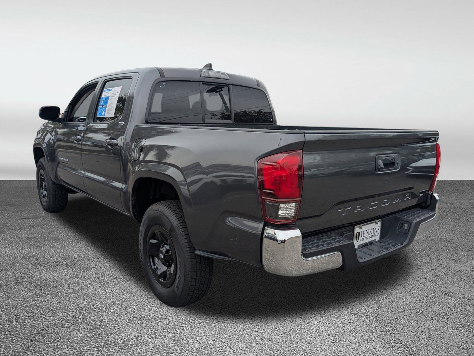 Used 2023 Toyota Tacoma image 10