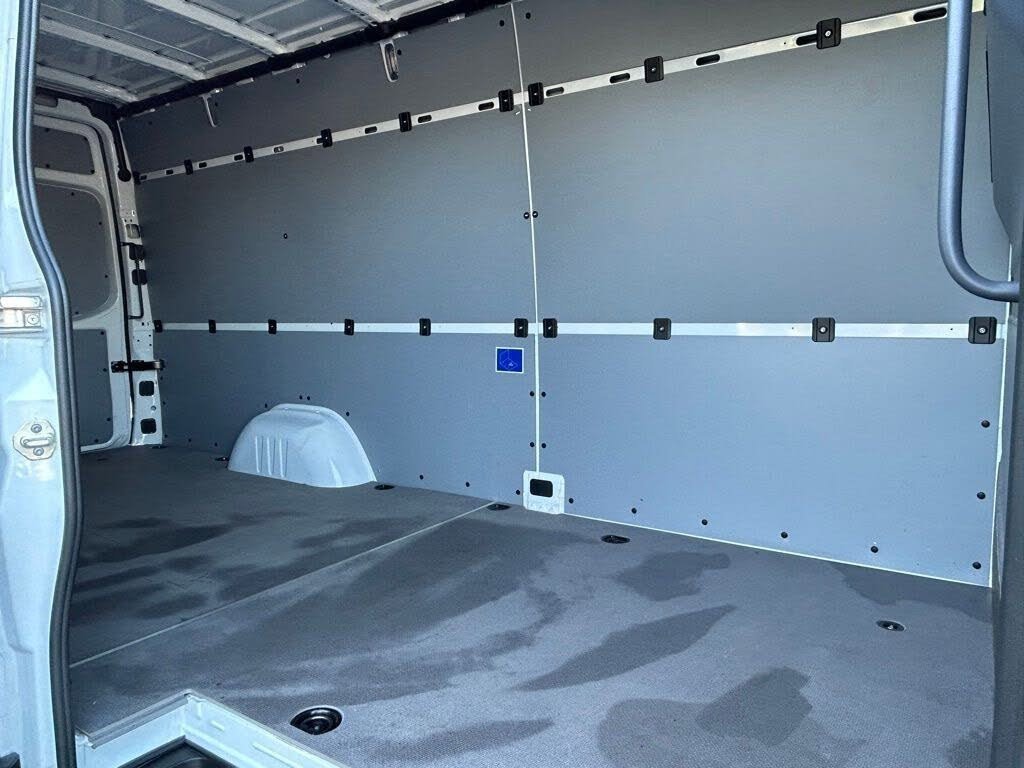 Used 2025 Mercedes-Benz Sprinter 2500 image 7