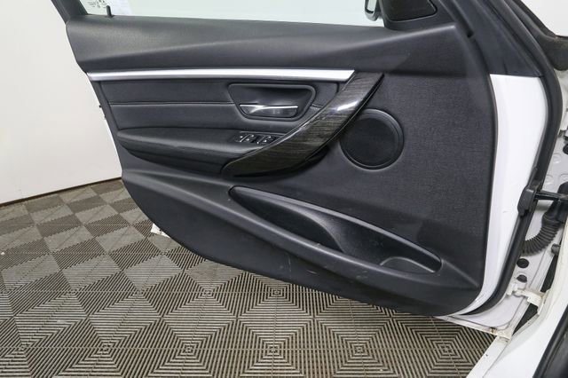 Used 2018 BMW 330i Sedan image 36