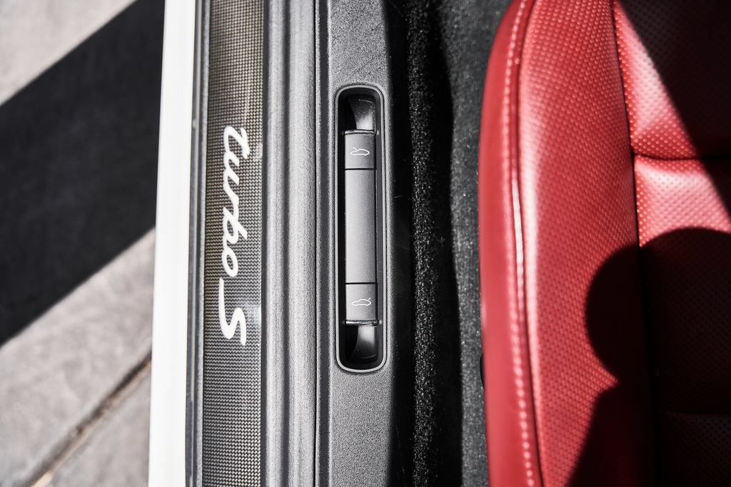 Used 2019 Porsche 911 Turbo S AWD/4WD image 36