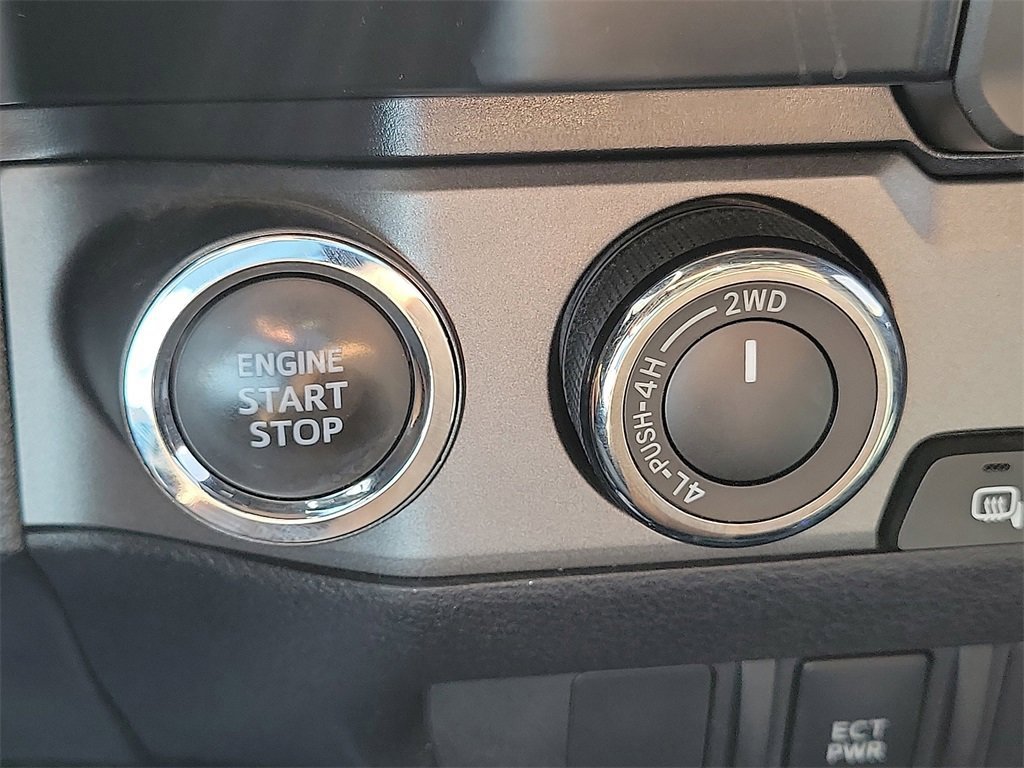 Used 2023 Toyota Tacoma TRD Off-Road image 7