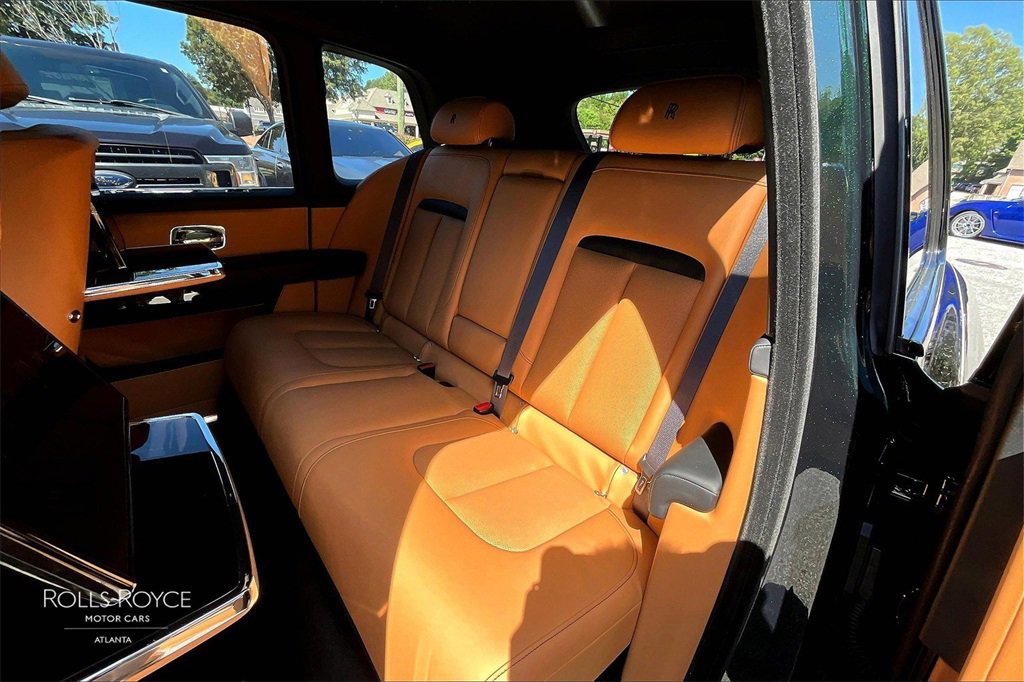 New 2026 Rolls-Royce Cullinan image 11