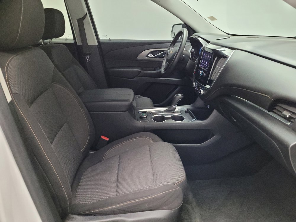 Used 2020 Chevrolet Traverse LS image 21