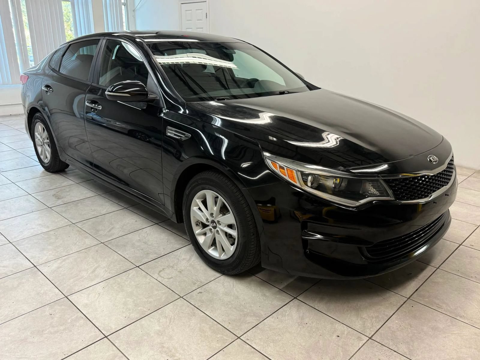 Used 2016 Kia Optima LX w/ LX Convenience Package