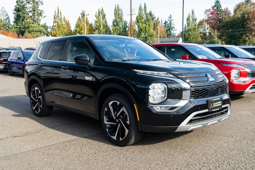 New 2025 Mitsubishi Outlander SE video 1