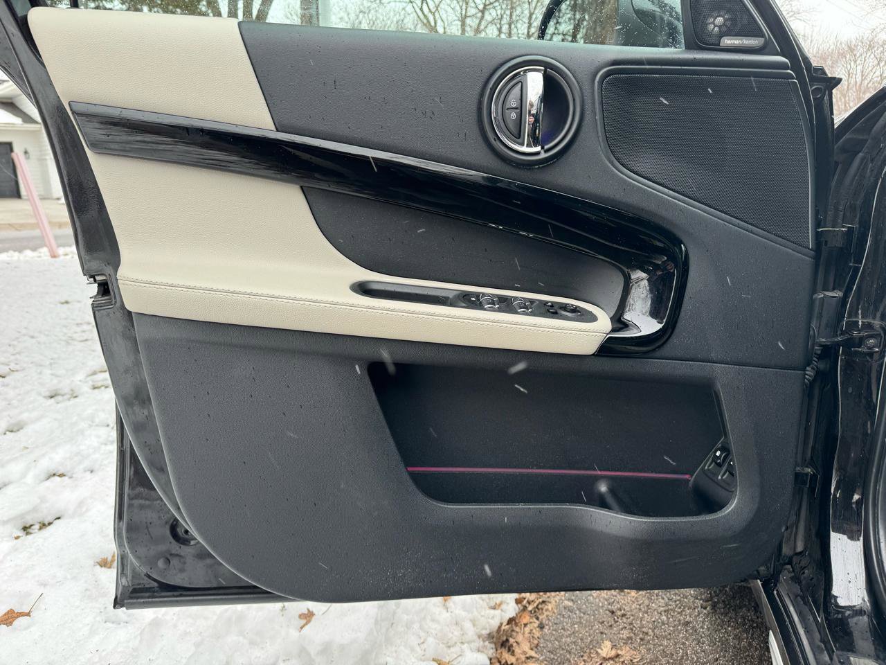 Used 2019 MINI Cooper Countryman SE w/ Driver Assistance Package image 31