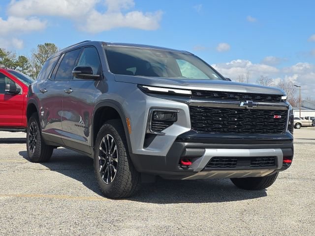 Used 2024 Chevrolet Traverse Z71 image 7