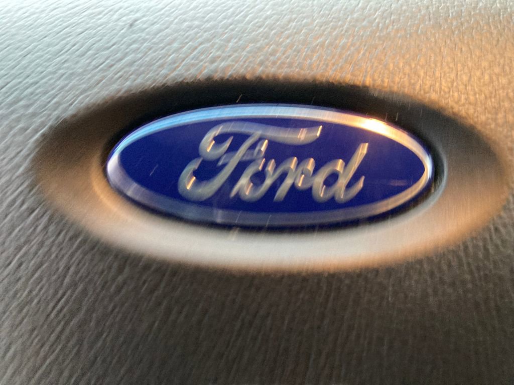 Used 2018 Ford Explorer XLT w/ Equipment Group 202A image 31