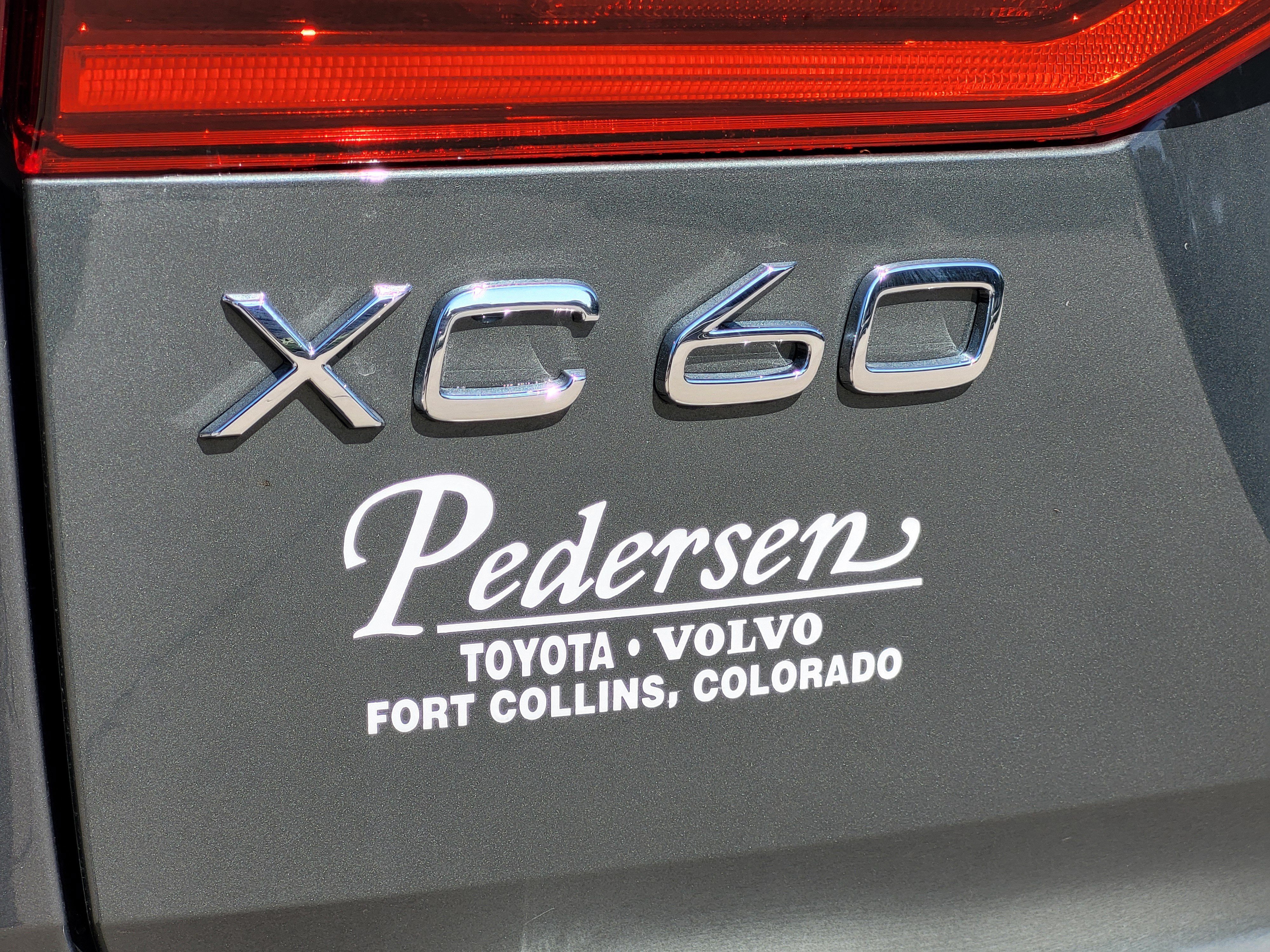 New 2026 Volvo XC60 T8 Plus w/ Protection Package Premier AWD/4WD image 8