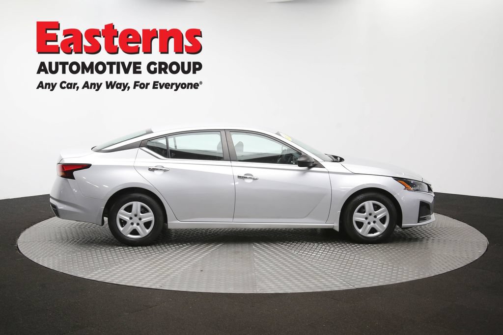 Used 2024 Nissan Altima 2.5 S FWD image 43