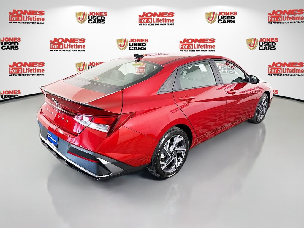 Certified 2025 Hyundai Elantra Sport w/ Cargo Package FWD image 15