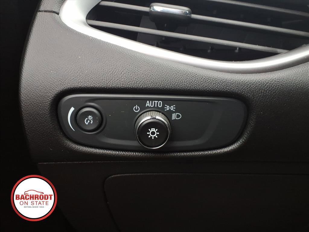 Used 2024 Chevrolet Malibu LT FWD image 17