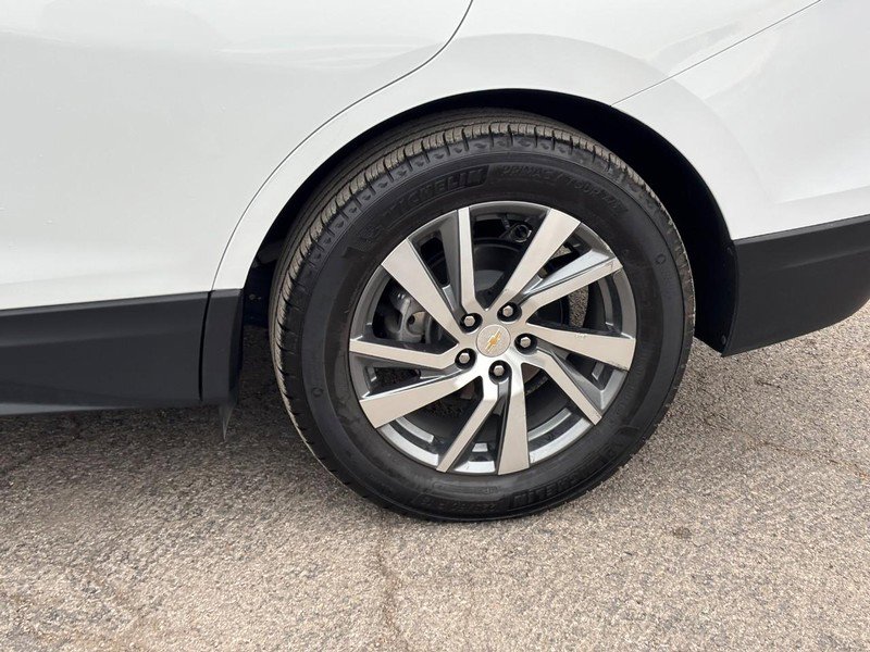 Used 2022 Chevrolet Equinox Premier image 11