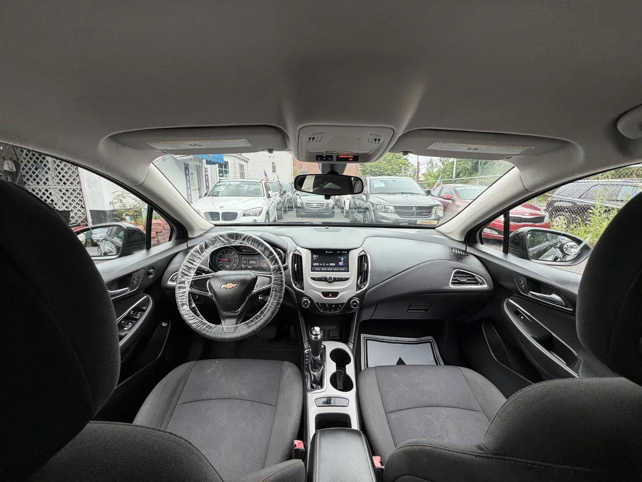 Used 2017 Chevrolet Cruze LS FWD image 39