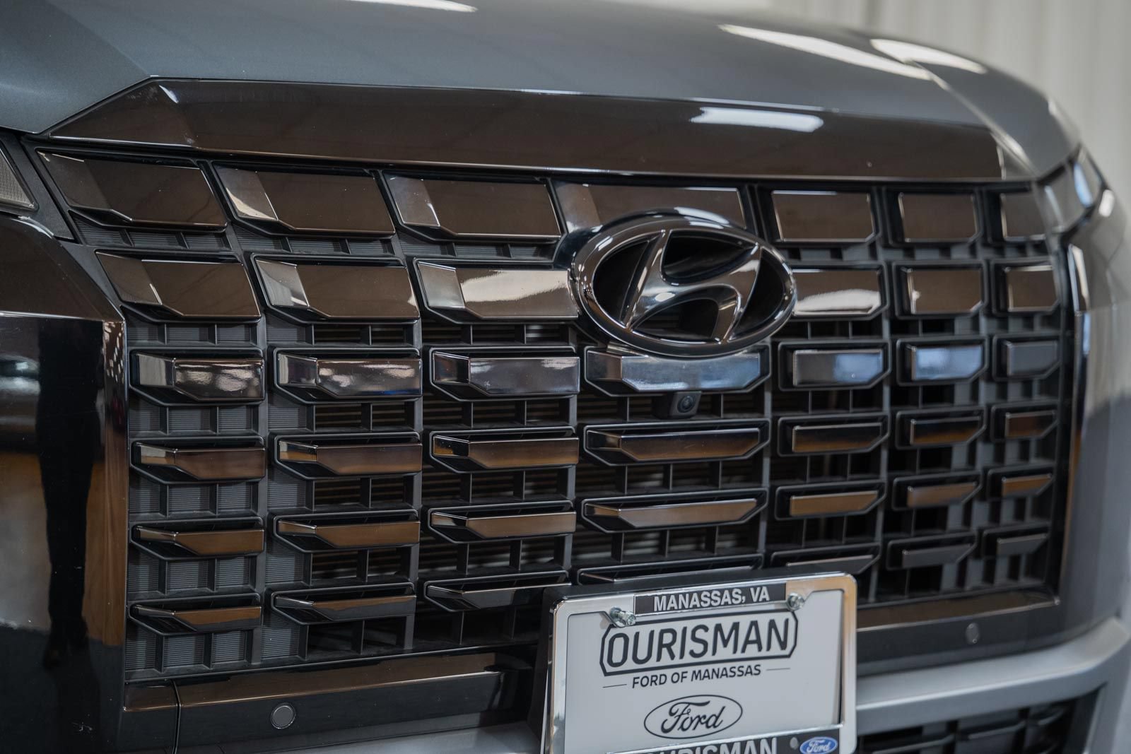 Used 2023 Hyundai Palisade Limited FWD image 10