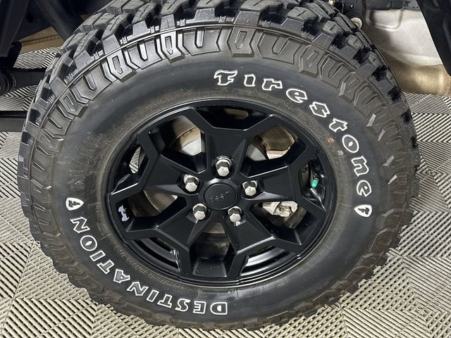 Used 2021 Jeep Gladiator Willys image 34