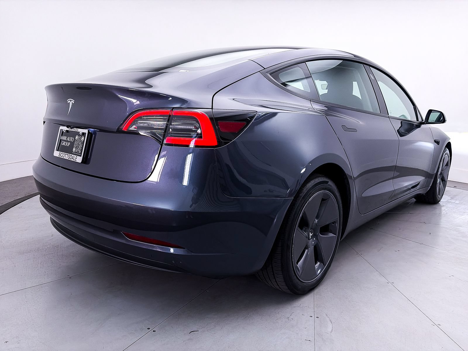 Used 2023 Tesla Model 3 Standard Range RWD image 17