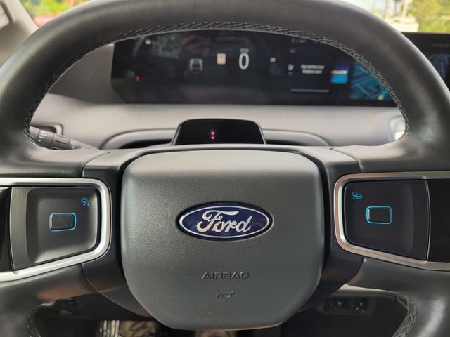 Used 2025 Ford Expedition Active RWD image 33