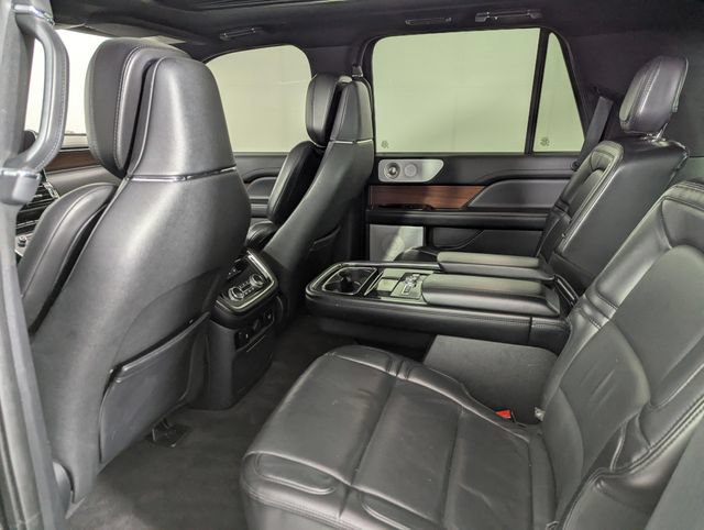 Used 2020 Lincoln Navigator Reserve w/ Equipment Group 208A Reserve AWD/4WD image 17