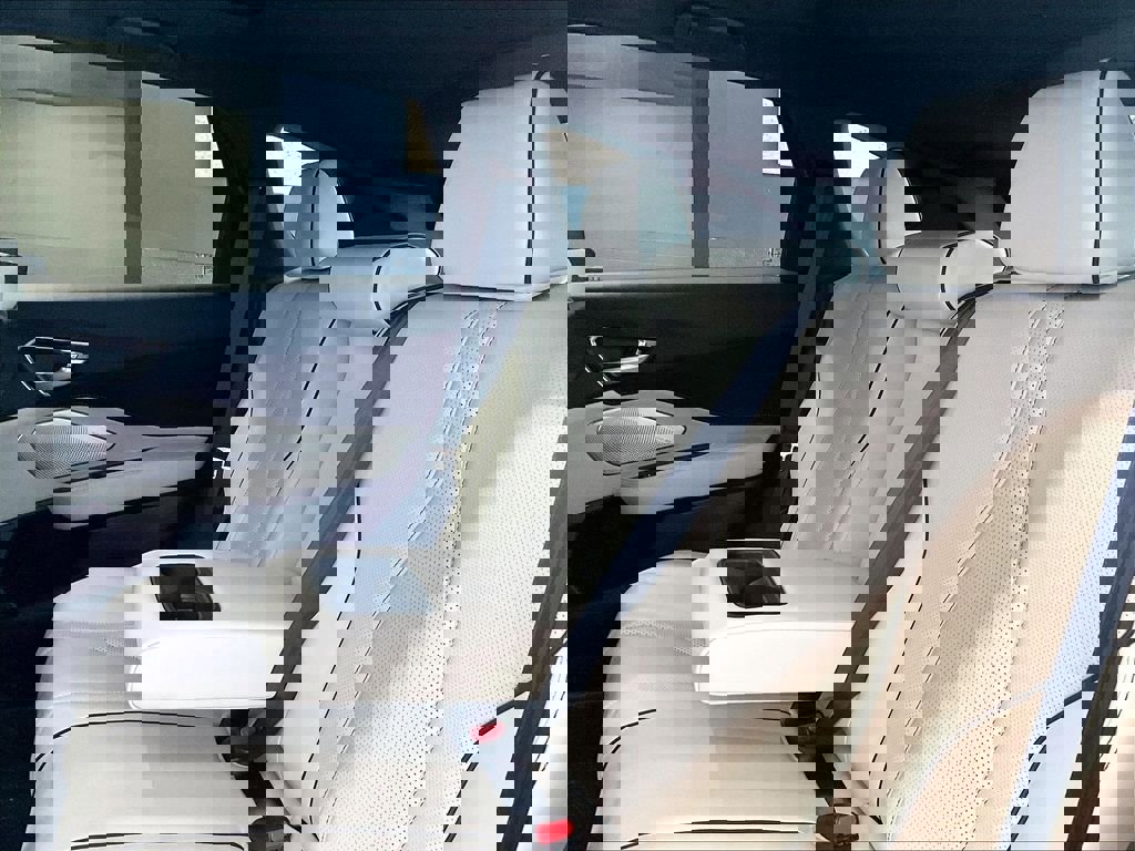 Used 2025 Acura RDX AWD w/ A-Spec & Advance Pkg image 24