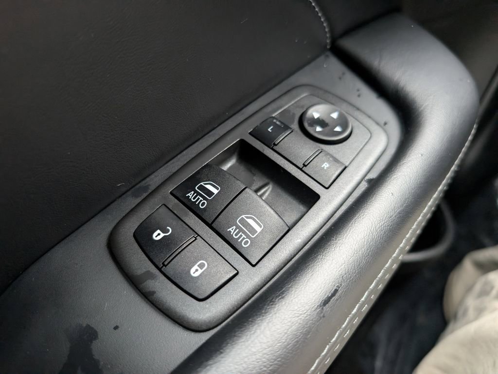 Used 2022 Dodge Challenger GT w/ Plus Package image 31