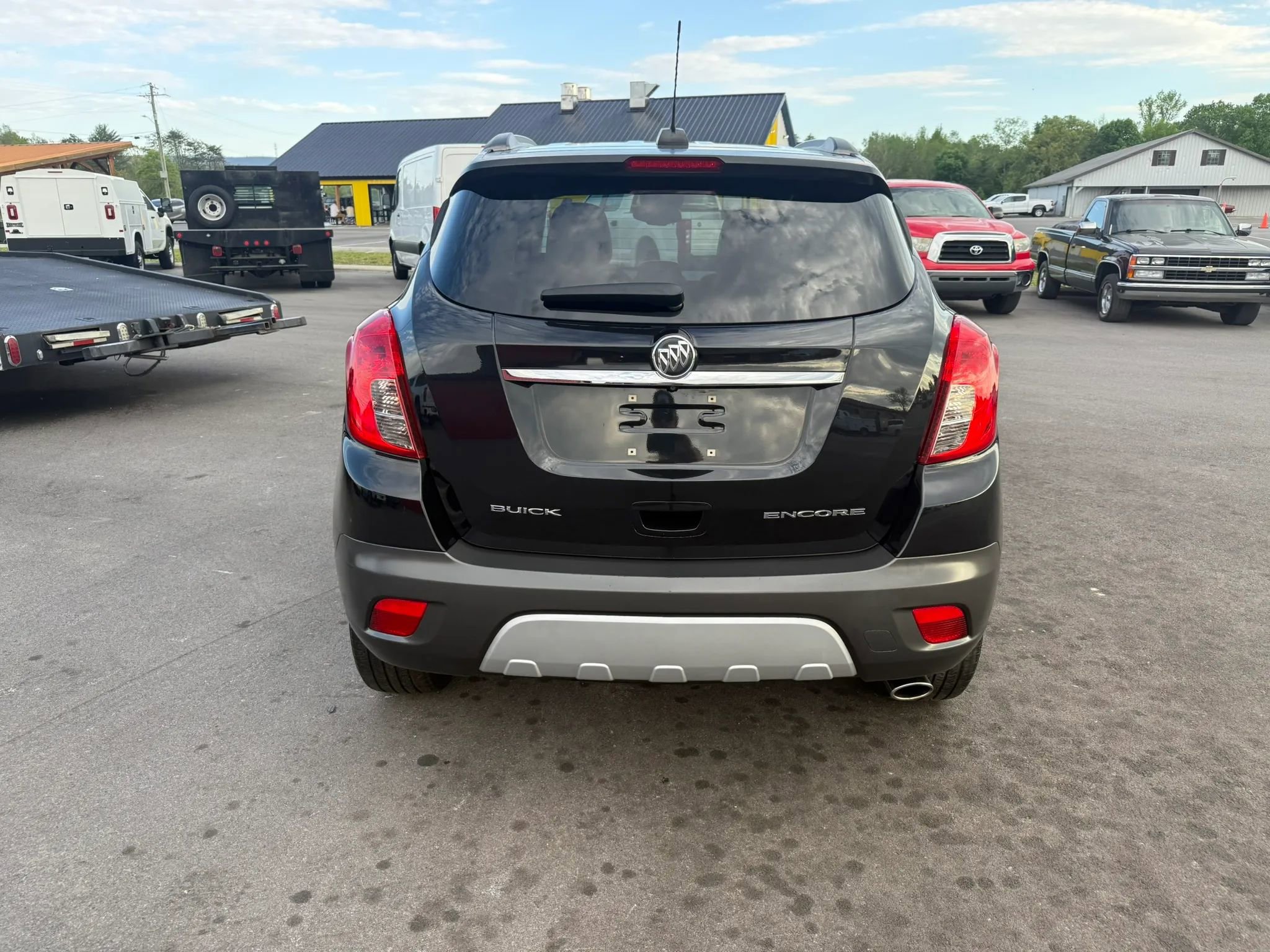Used 2015 Buick Encore Convenience FWD image 2