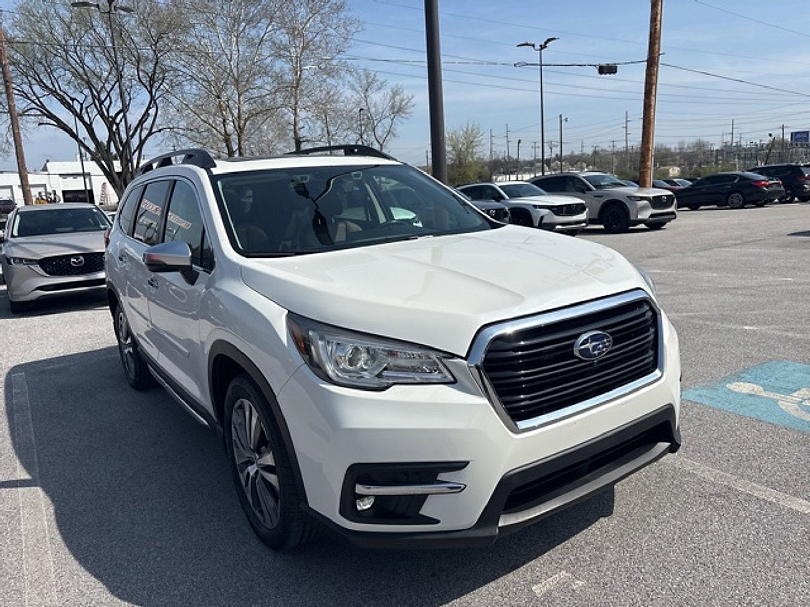 Used 2019 Subaru Ascent Touring w/ Popular Package #2 AWD/4WD image 3