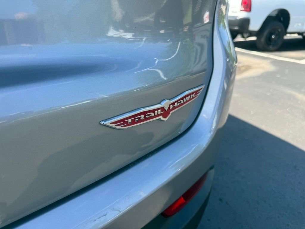 Used 2021 Jeep Compass Trailhawk AWD/4WD image 39