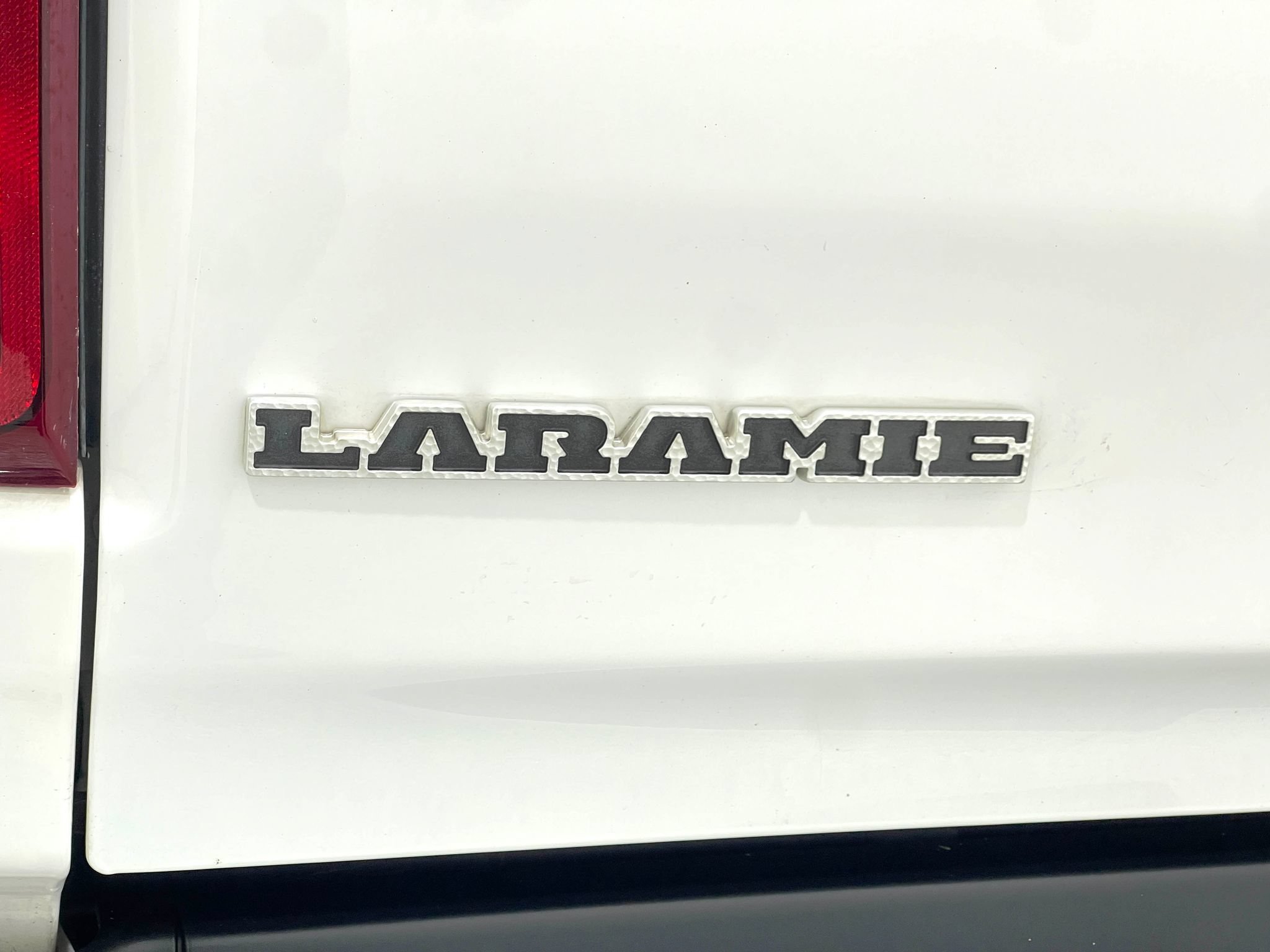 Used 2020 RAM 1500 Laramie AWD/4WD image 39