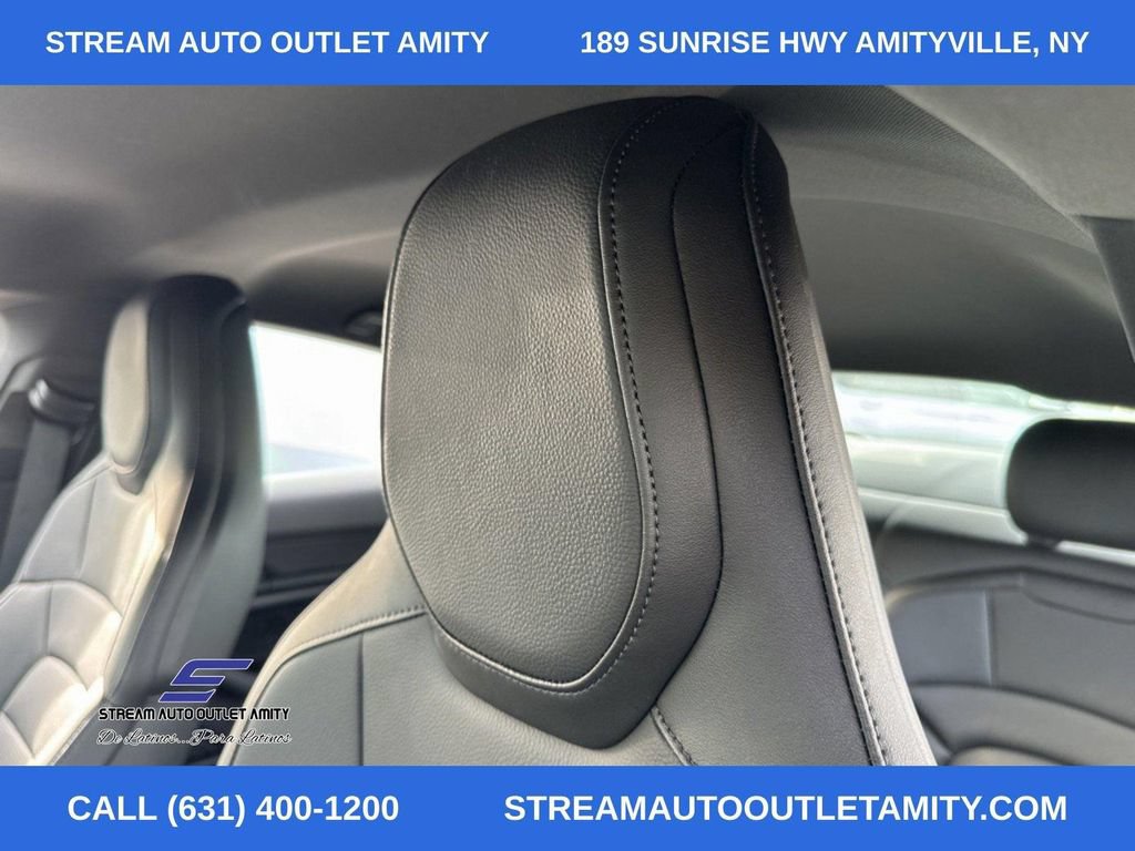 Used 2023 Porsche Taycan 4S AWD/4WD image 31
