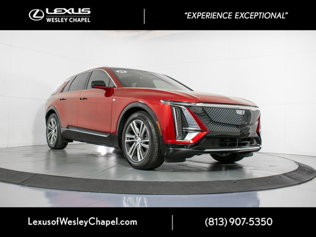 Used 2025 Cadillac Lyriq Luxury image 1