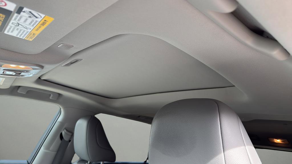 Used 2022 Toyota Highlander XLE image 12