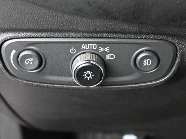 Used 2021 Chevrolet Equinox LT image 38