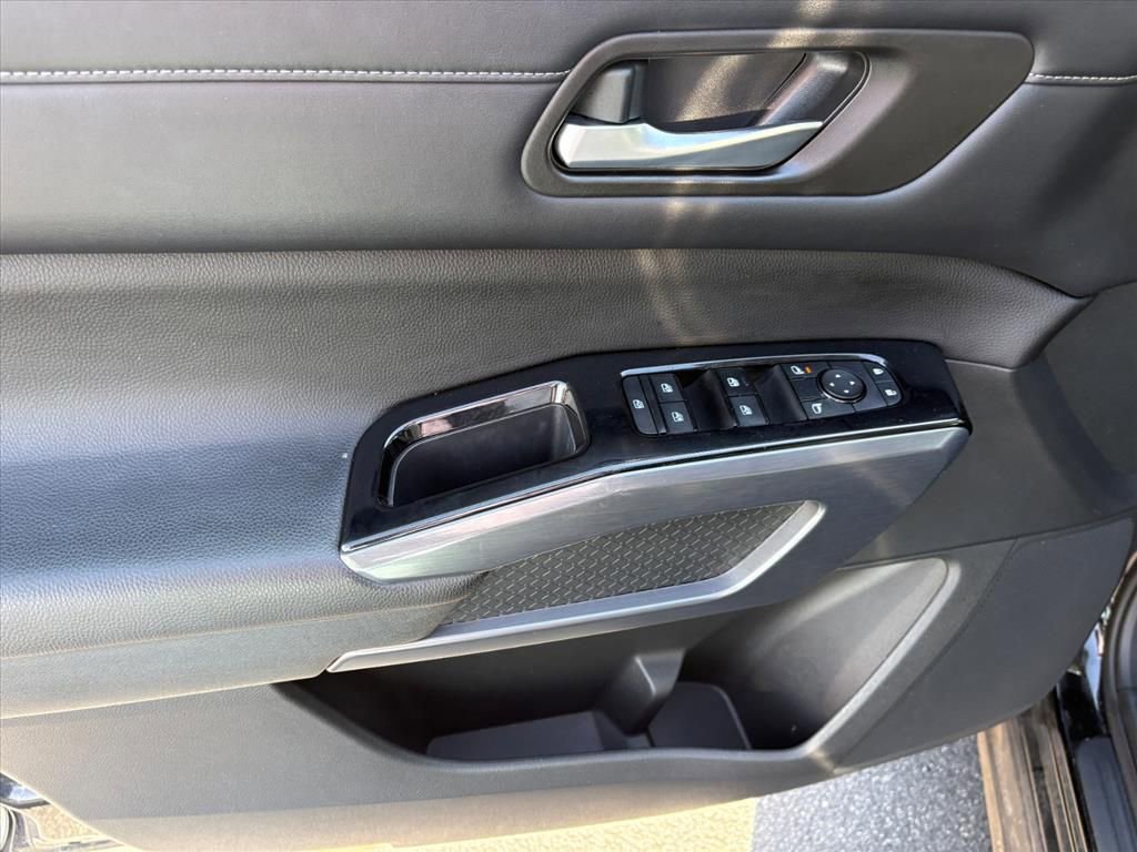 Certified 2022 Nissan Pathfinder SL image 23