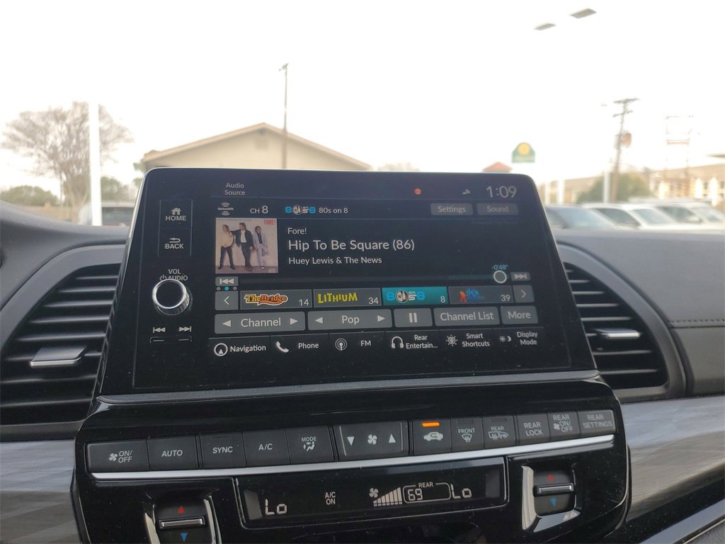 Used 2025 Honda Odyssey Elite image 13