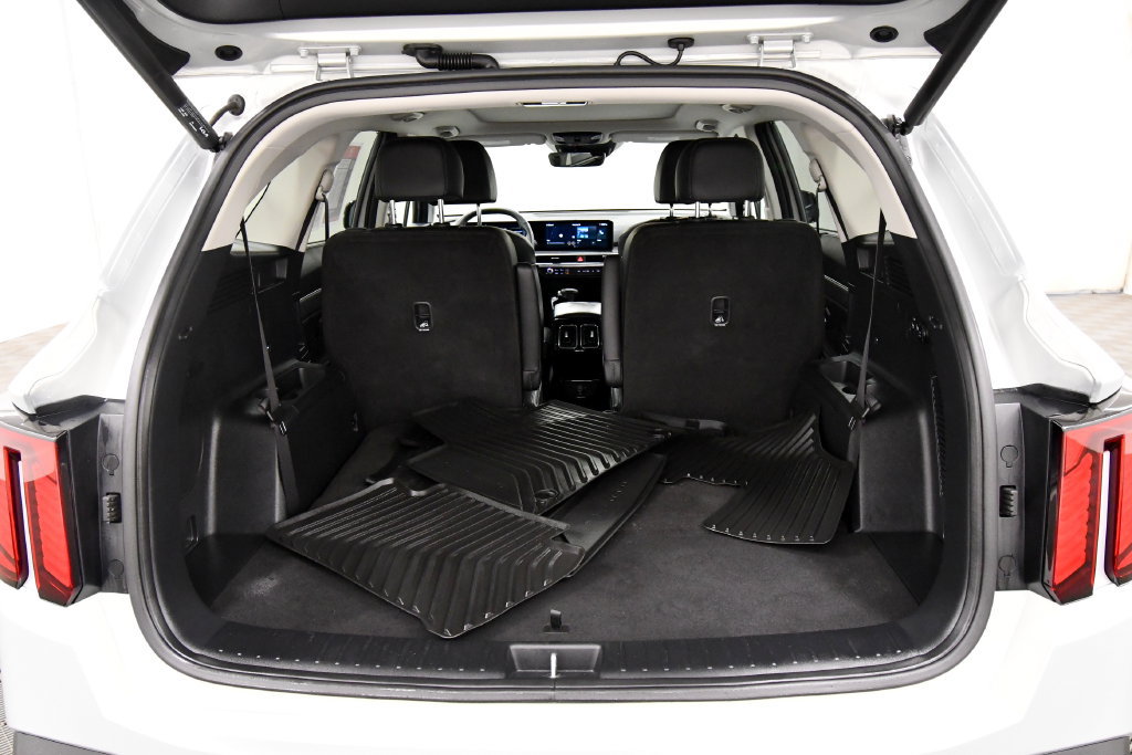 Certified 2026 Kia Sorento SX AWD/4WD image 7