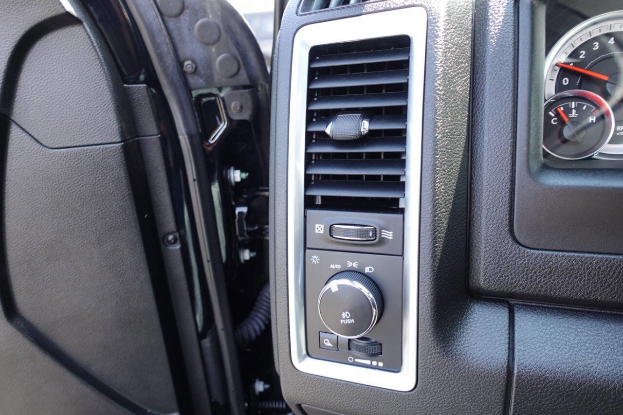 Used 2023 RAM 1500 Classic Warlock AWD/4WD image 62