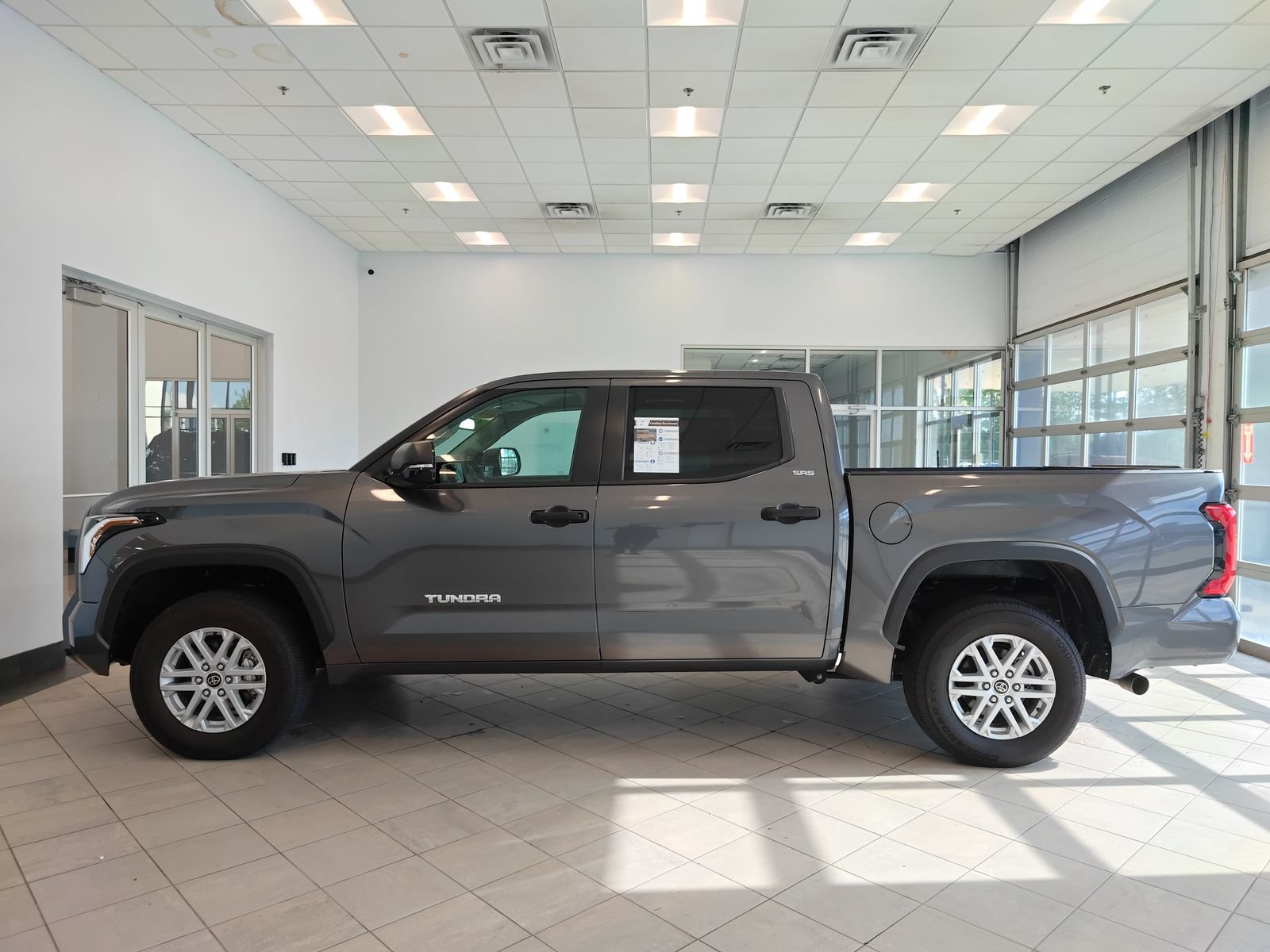 Used 2024 Toyota Tundra SR5 w/ SR5 Convenience Package AWD/4WD image 6