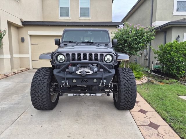 Used 2021 Jeep Gladiator Rubicon AWD/4WD image 2