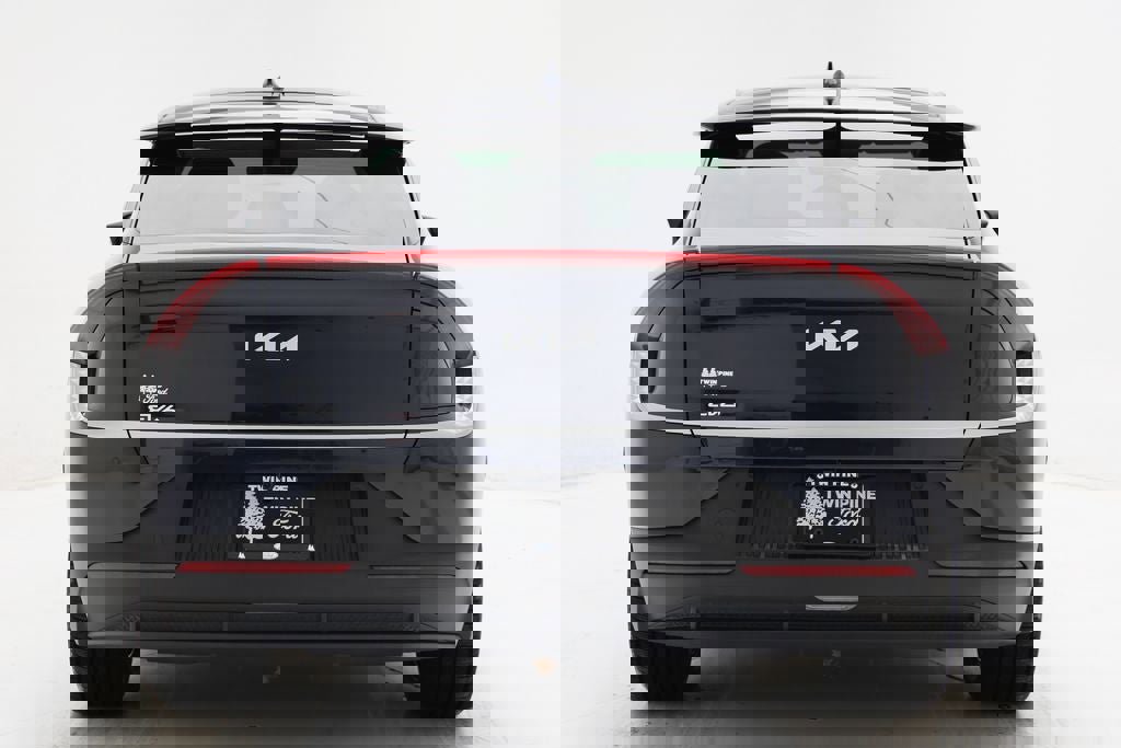 Used 2024 Kia EV6 Light image 8