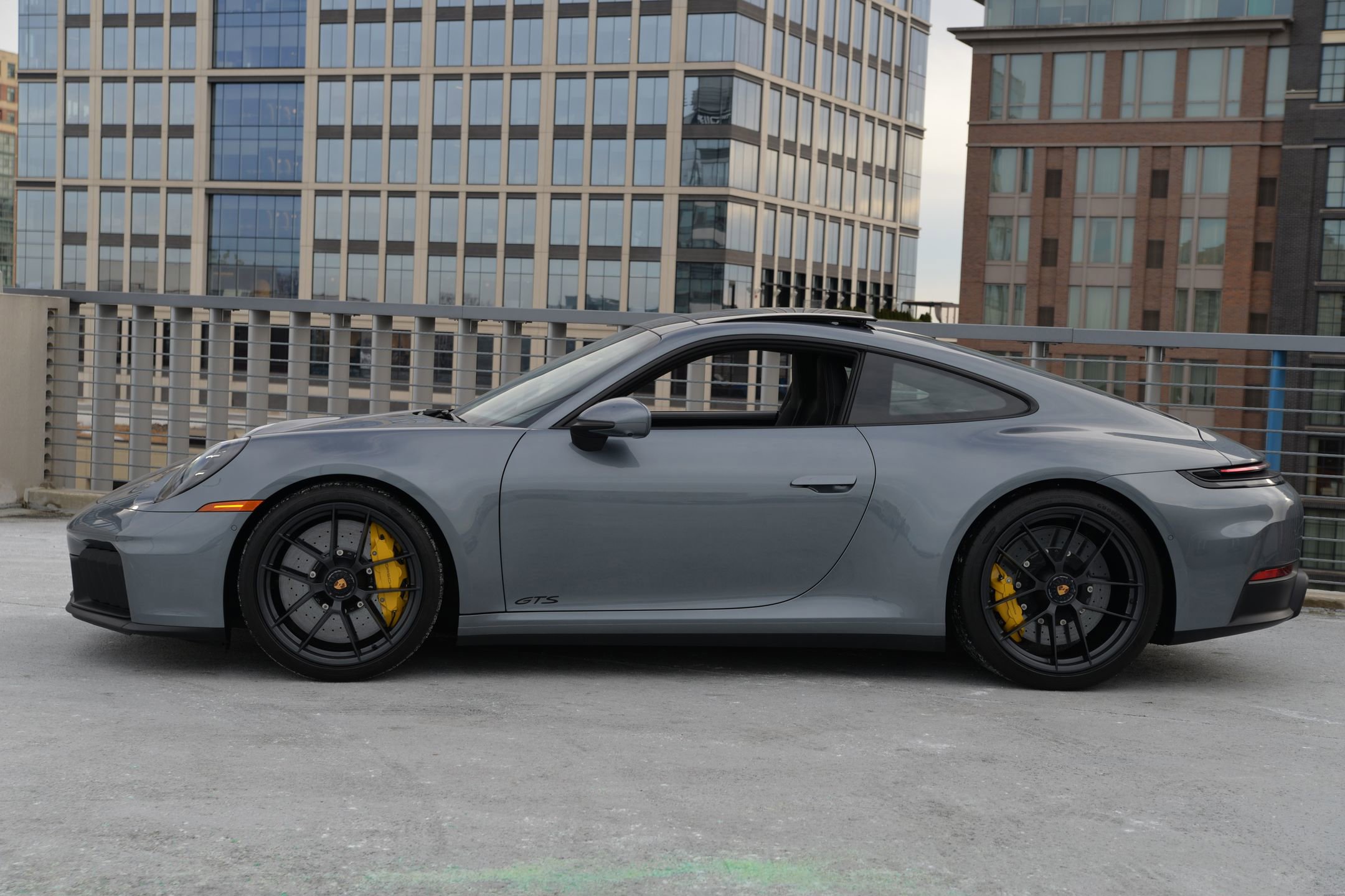 Certified 2025 Porsche 911 Carrera GTS image 2