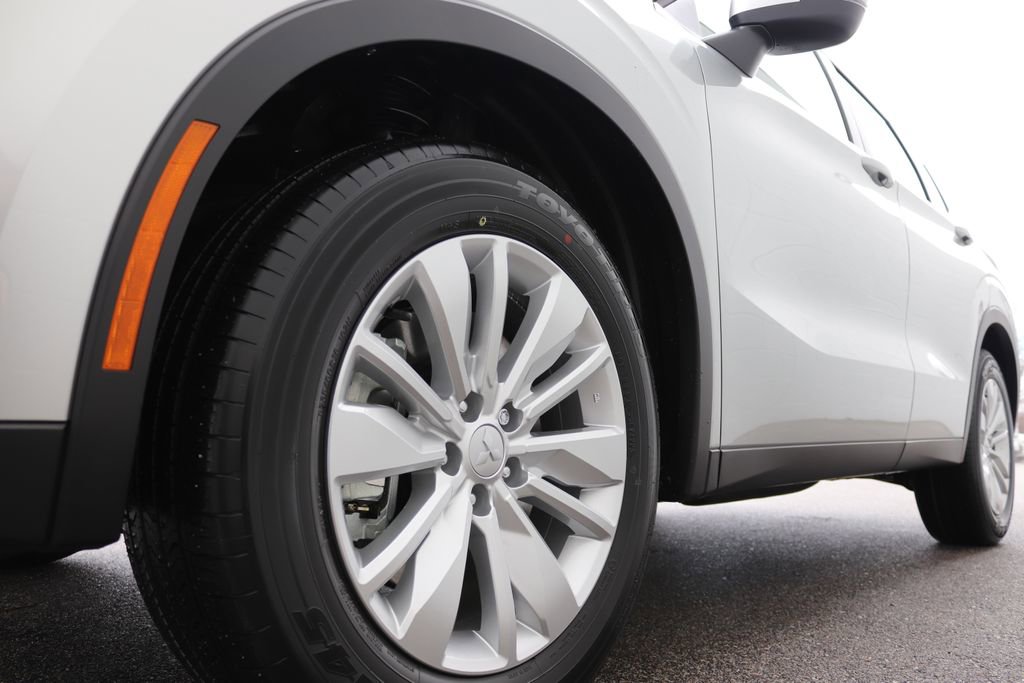 New 2026 Mitsubishi Outlander ES image 41