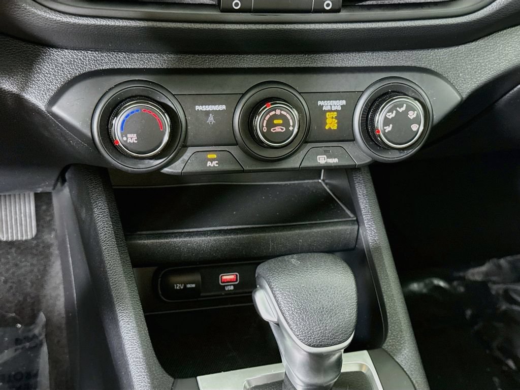 Certified 2024 Kia Forte LXS w/ LXS Technology Package FWD image 8