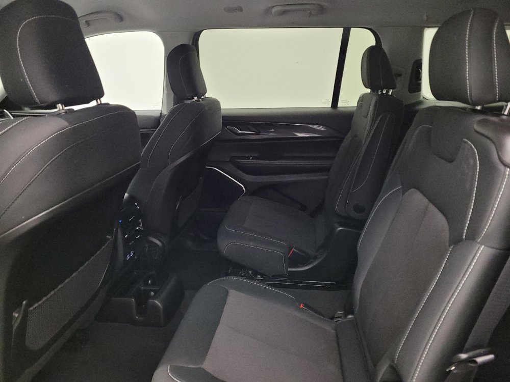 Used 2022 Jeep Grand Cherokee L Laredo w/ Luxury Tech Group I image 18