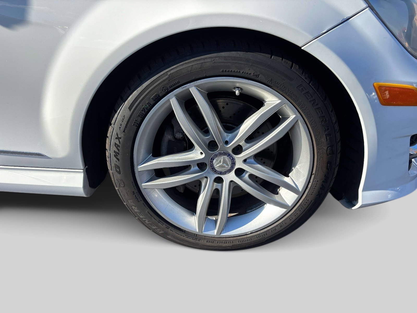 Used 2013 Mercedes-Benz C 300 Sport image 28