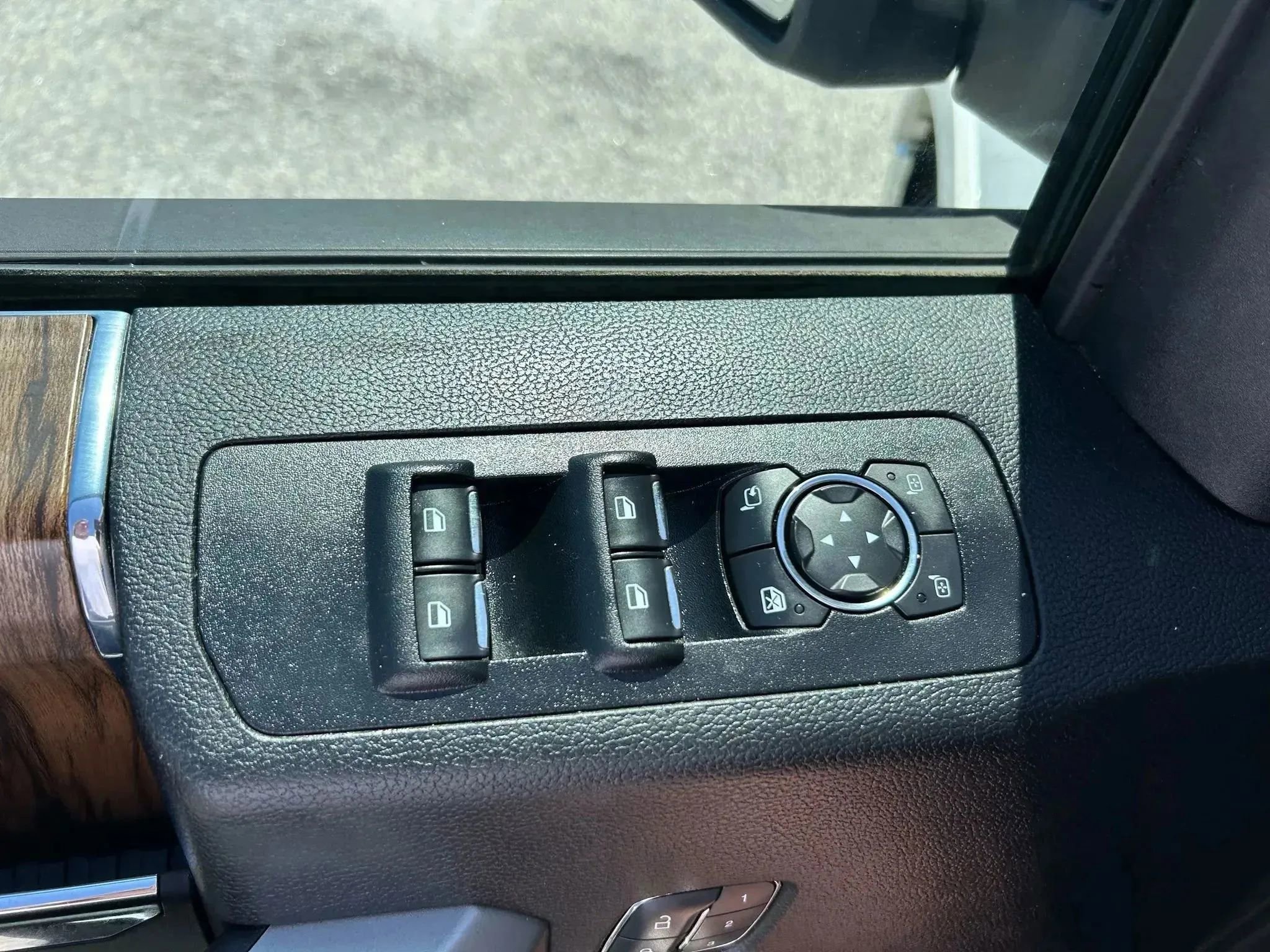 Used 2018 Ford F150 Lariat RWD image 31