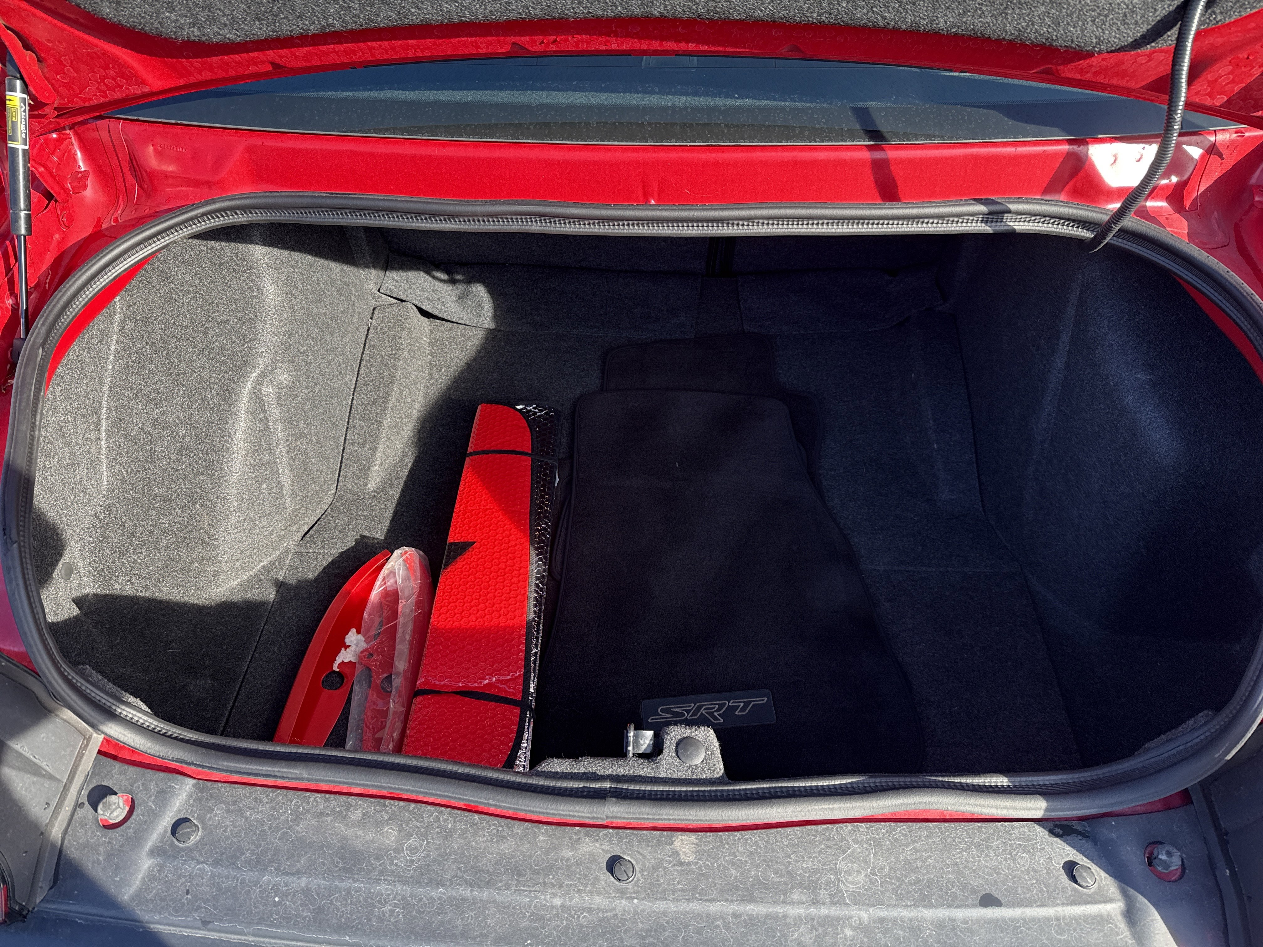 Used 2016 Dodge Challenger SRT w/ Technology Group image 5